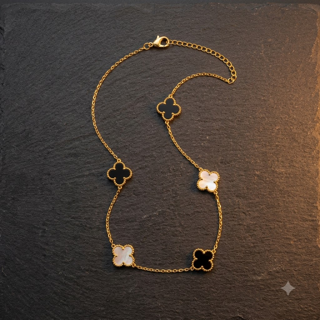 FOUR LEAF CLOVER LUXE NECKLACE [LOCKET 0.70]