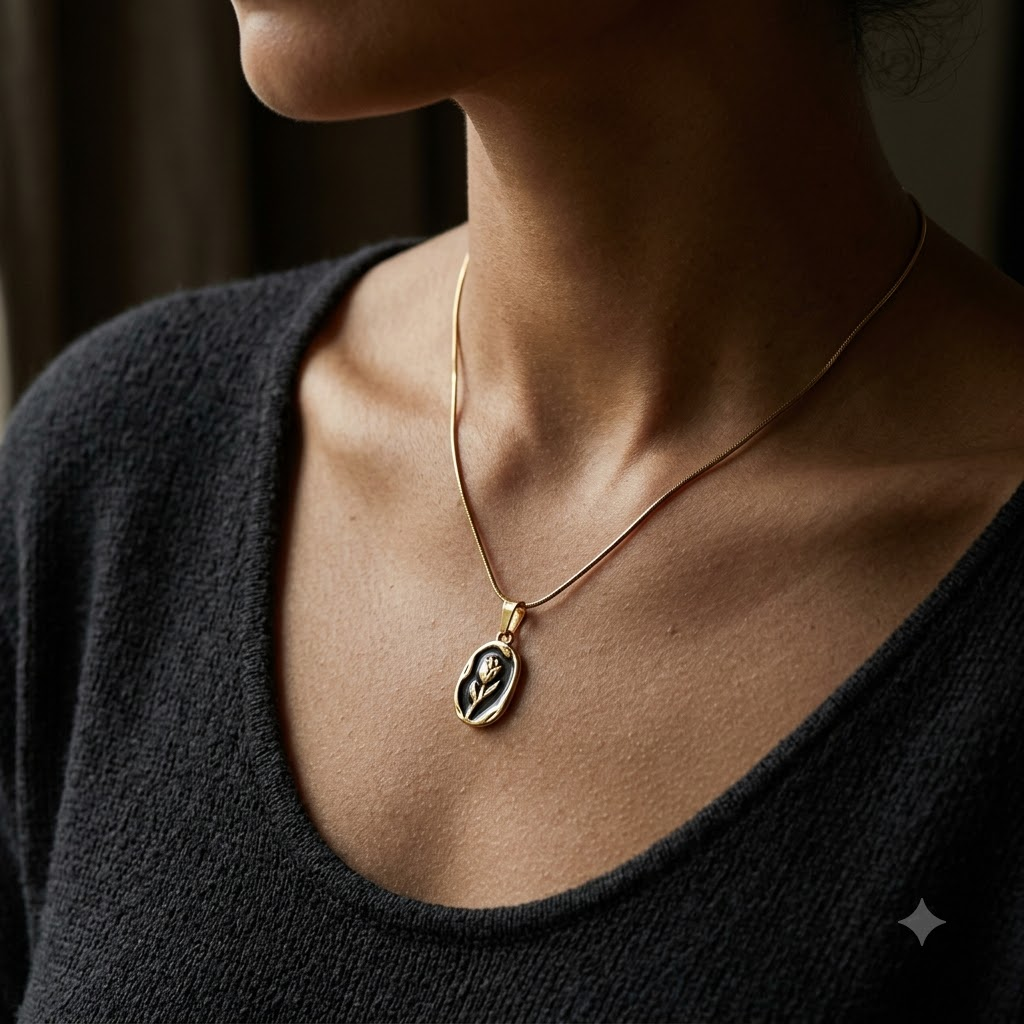 MIDNIGHT TULIP PENDANT [CHAIN]