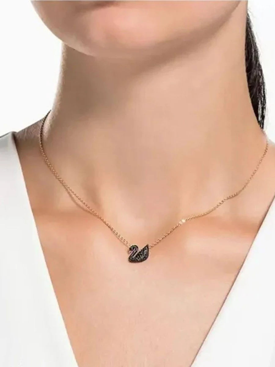 Swar conic Swan pendant