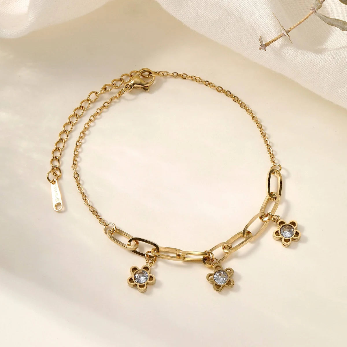 Adjustable Chain Flower Charms Bracelet